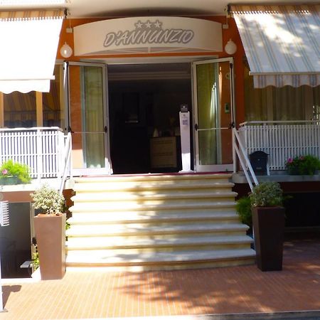 Hotel D'Annunzio Cattolica Buitenkant foto