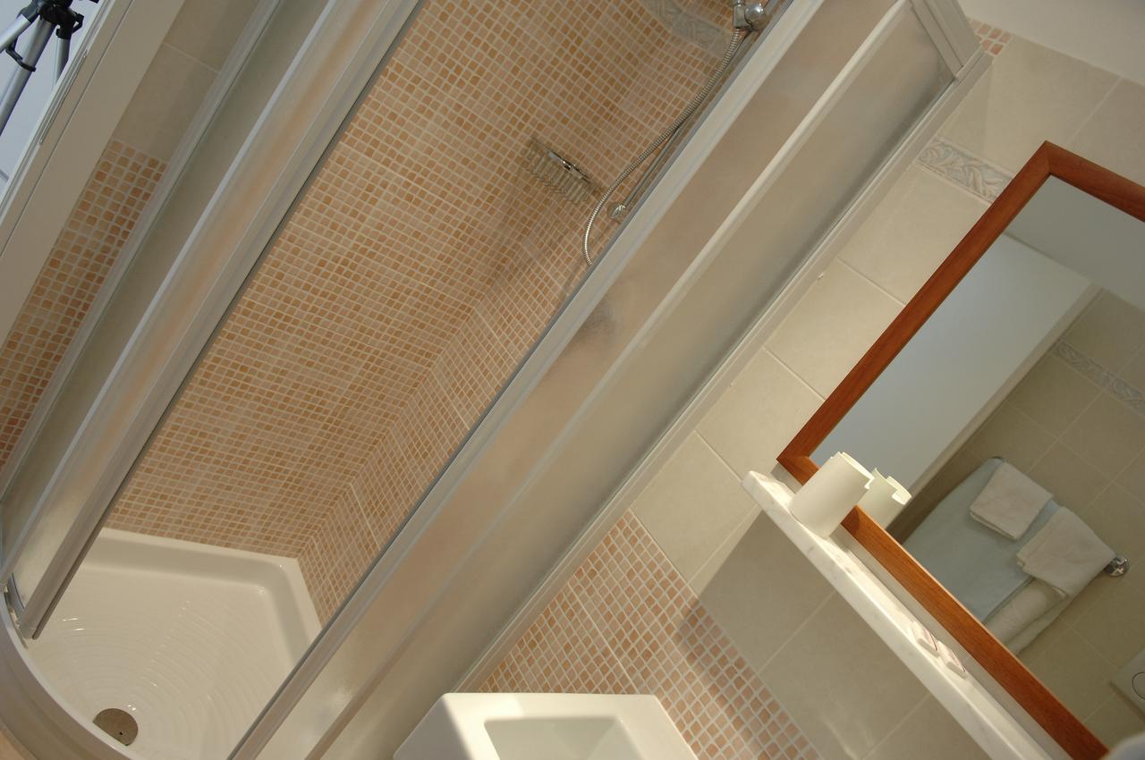 Hotel D'Annunzio Cattolica Buitenkant foto