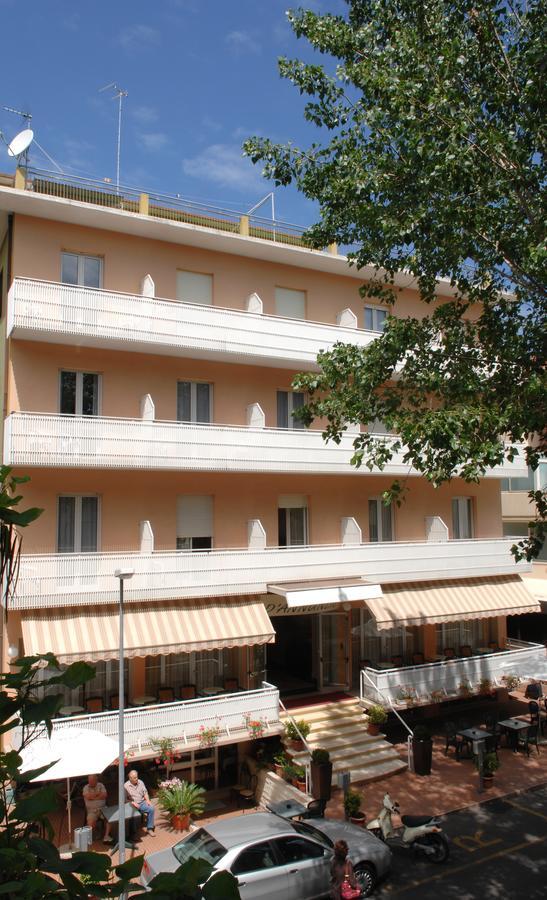 Hotel D'Annunzio Cattolica Buitenkant foto