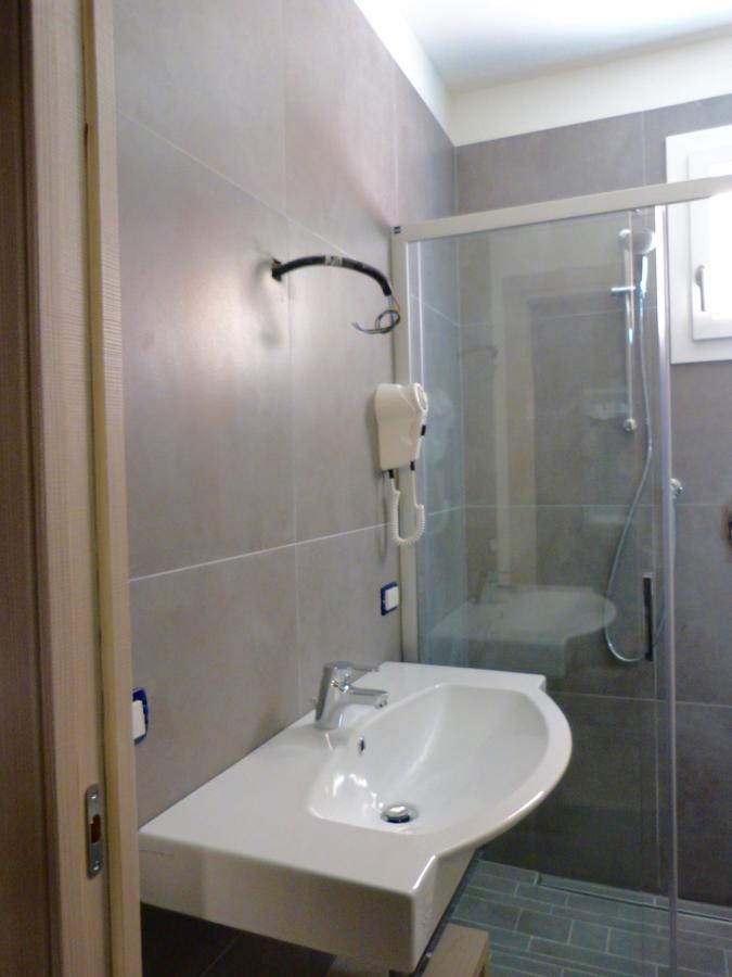 Hotel D'Annunzio Cattolica Buitenkant foto